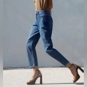 NWT Zara Mom Fit High Rise Jeans 6